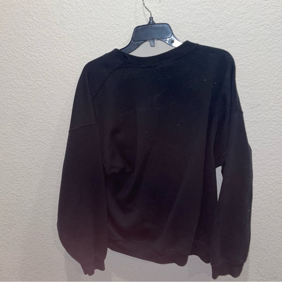 Black Crewneck “The World Is a Beautiful Place” - Picture 2 of 2